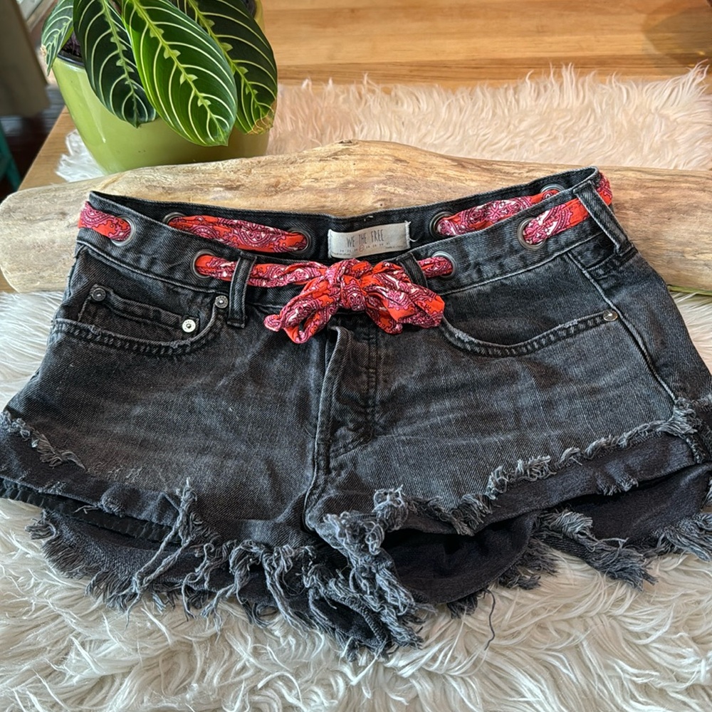 Distressed Free People shorts